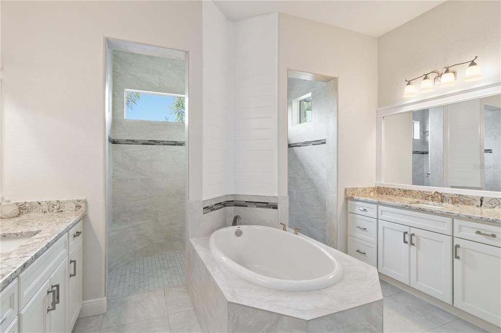 For Sale: $950,000 (3 beds, 2 baths, 2400 Square Feet)