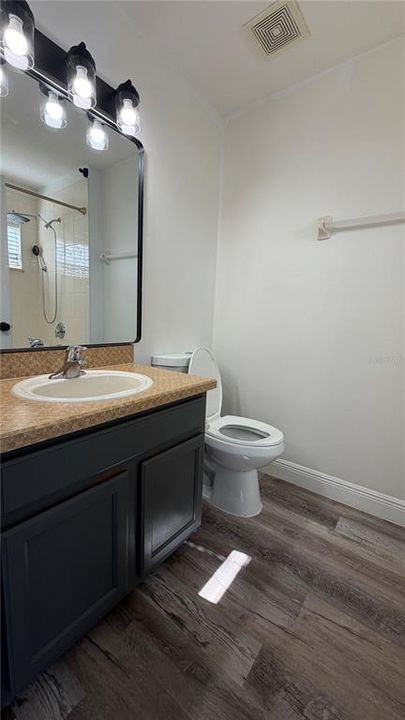 For Rent: $2,200 (3 beds, 2 baths, 1345 Square Feet)