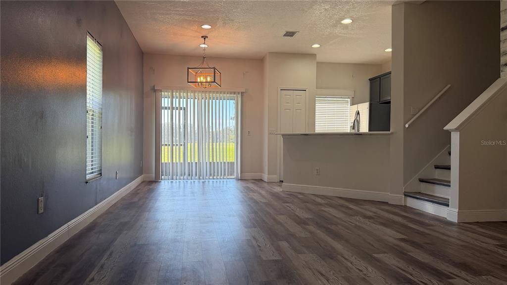 For Rent: $2,200 (3 beds, 2 baths, 1345 Square Feet)