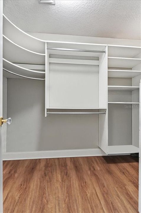 待售: $1,800,000 (5 贝兹, 4 浴室, 4755 平方英尺)