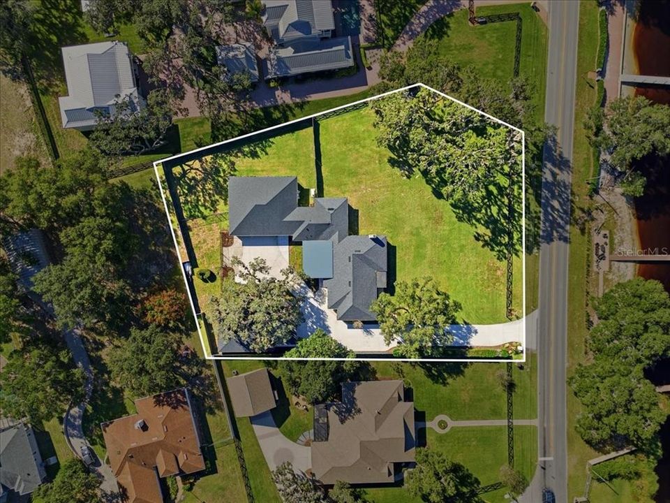 待售: $1,800,000 (5 贝兹, 4 浴室, 4755 平方英尺)