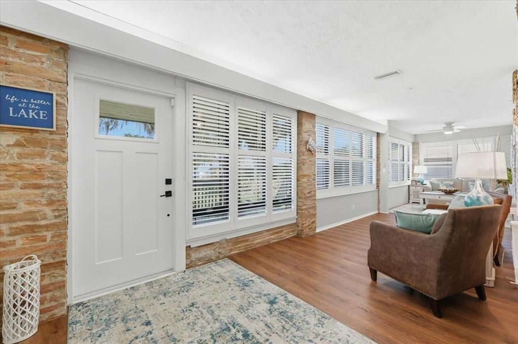 待售: $1,800,000 (5 贝兹, 4 浴室, 4755 平方英尺)