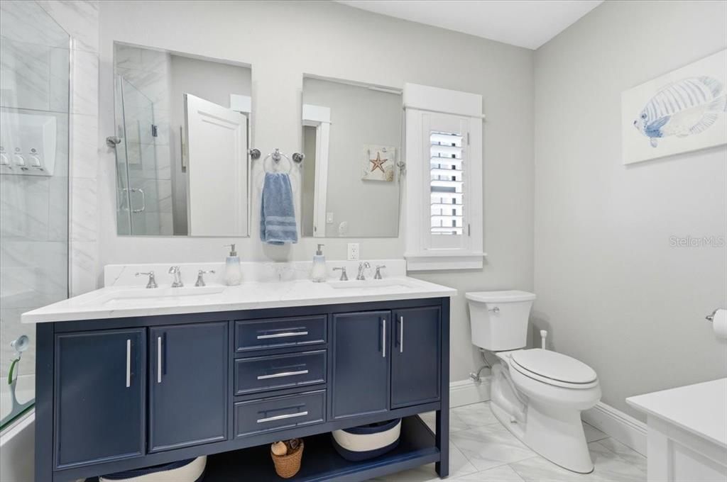 待售: $1,800,000 (5 贝兹, 4 浴室, 4755 平方英尺)