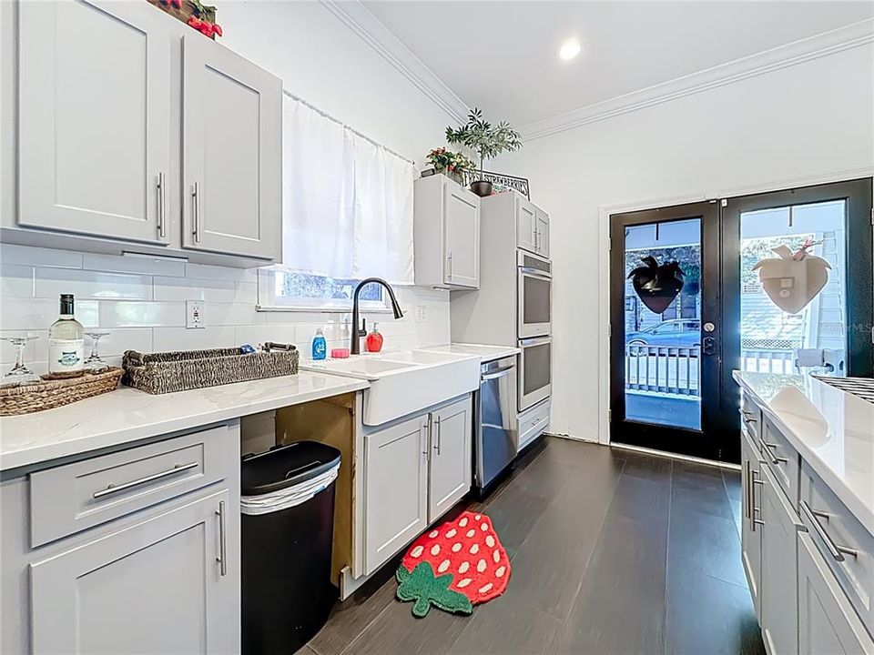 For Sale: $650,000 (4 beds, 3 baths, 2133 Square Feet)