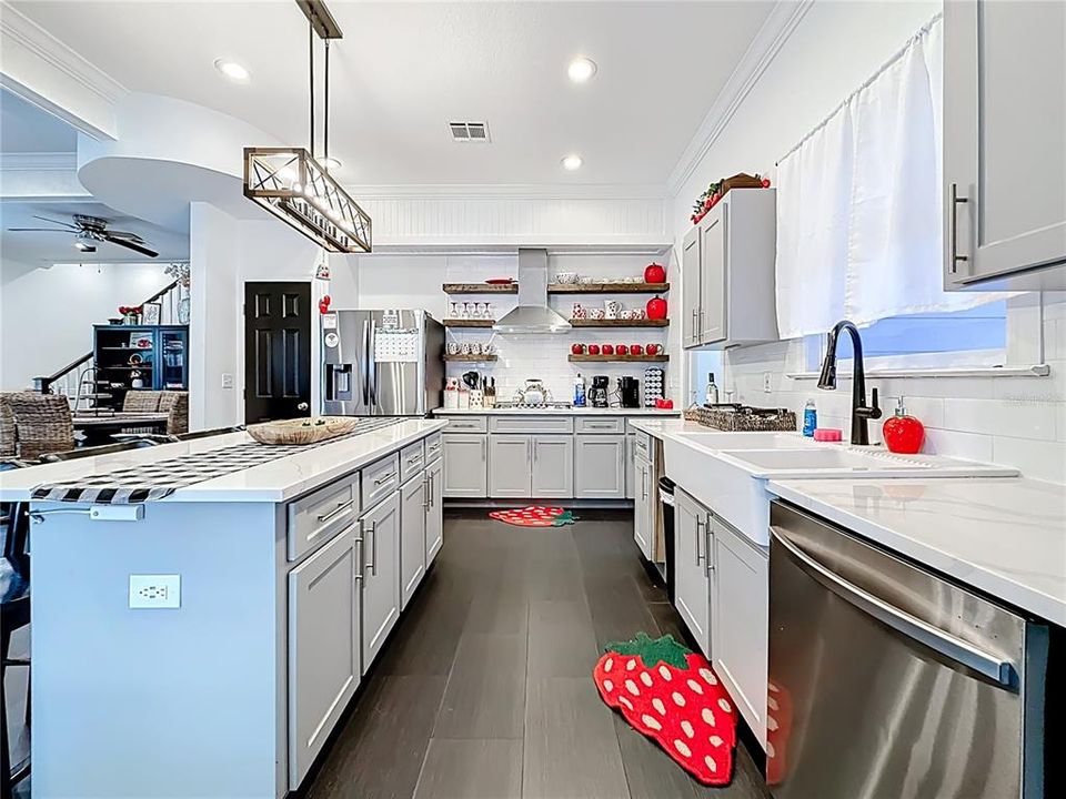 For Sale: $650,000 (4 beds, 3 baths, 2133 Square Feet)