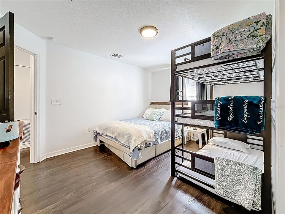 For Sale: $650,000 (4 beds, 3 baths, 2133 Square Feet)