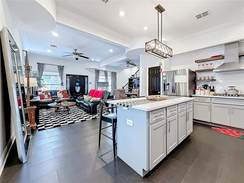 For Sale: $650,000 (4 beds, 3 baths, 2133 Square Feet)