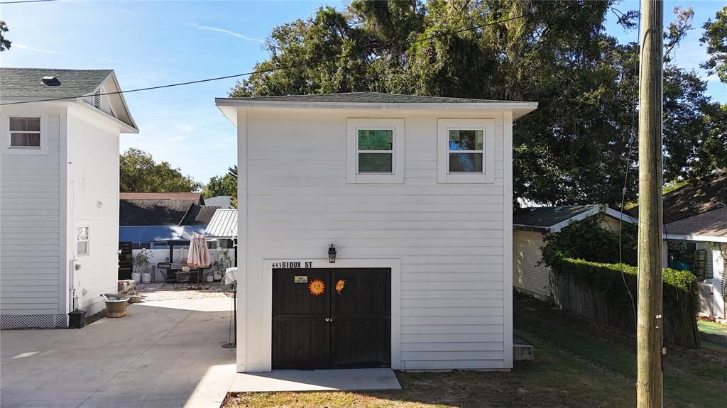 For Sale: $650,000 (4 beds, 3 baths, 2133 Square Feet)