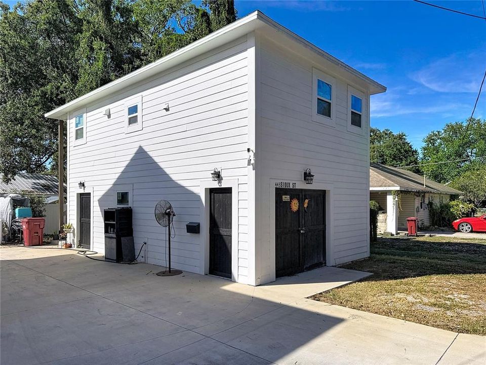 For Sale: $650,000 (4 beds, 3 baths, 2133 Square Feet)