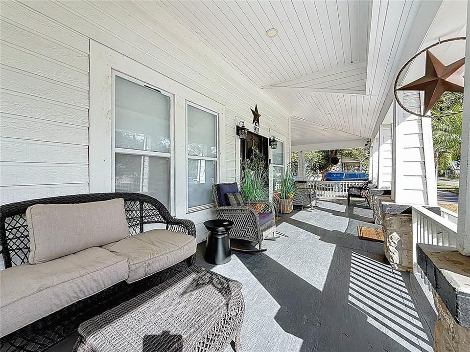 For Sale: $650,000 (4 beds, 3 baths, 2133 Square Feet)