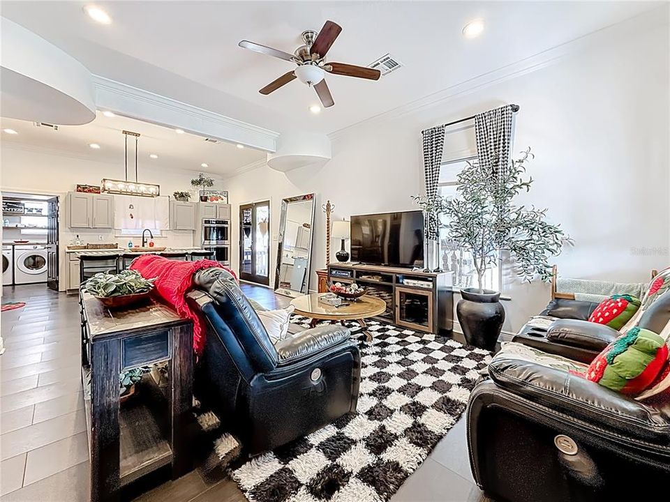 For Sale: $650,000 (4 beds, 3 baths, 2133 Square Feet)