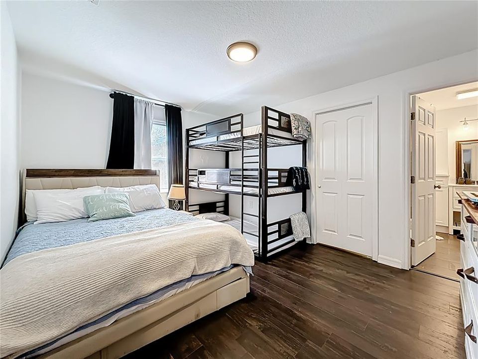 For Sale: $650,000 (4 beds, 3 baths, 2133 Square Feet)