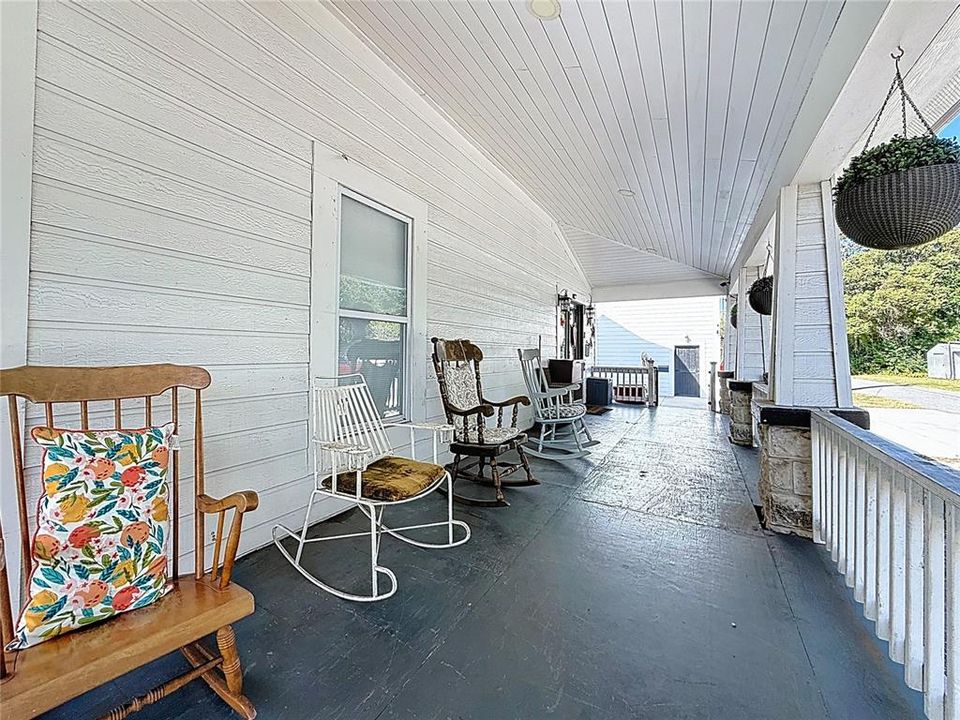 For Sale: $650,000 (4 beds, 3 baths, 2133 Square Feet)