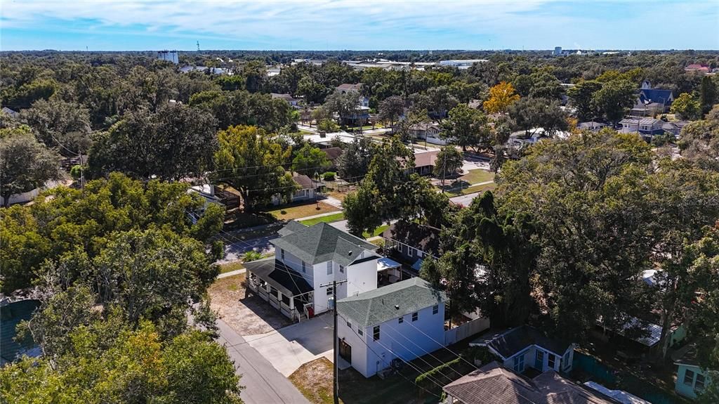 For Sale: $650,000 (4 beds, 3 baths, 2133 Square Feet)