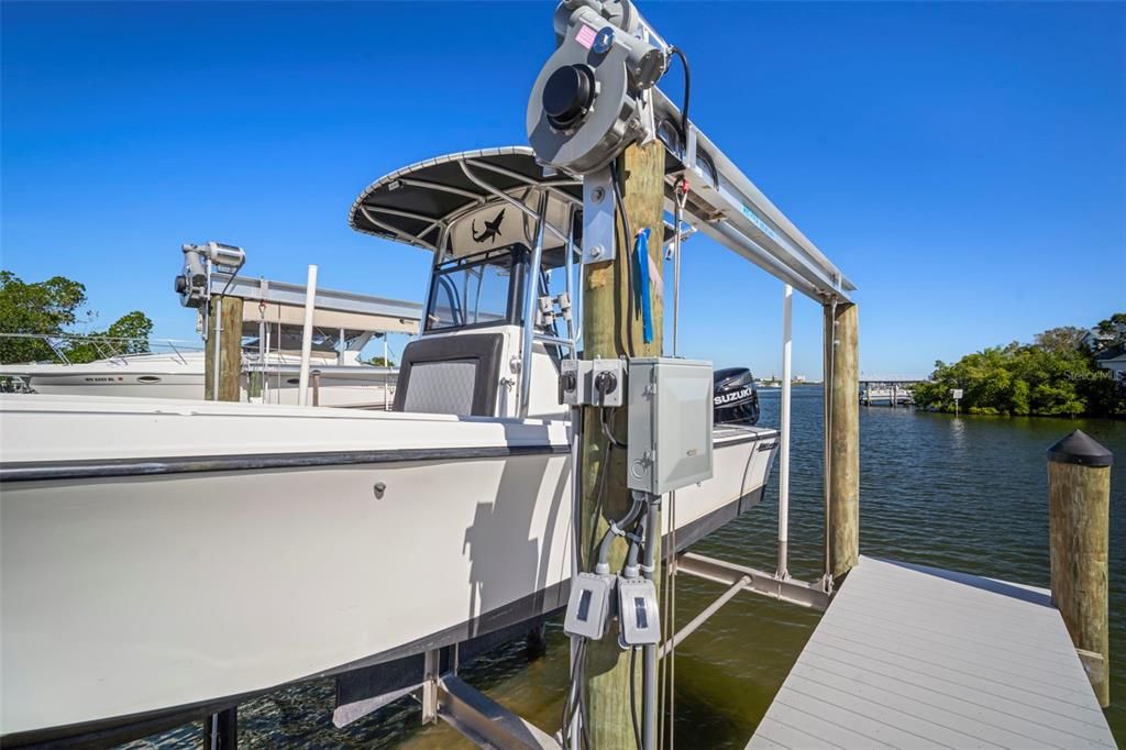 For Sale: $1,850,000 (4 beds, 4 baths, 2888 Square Feet)