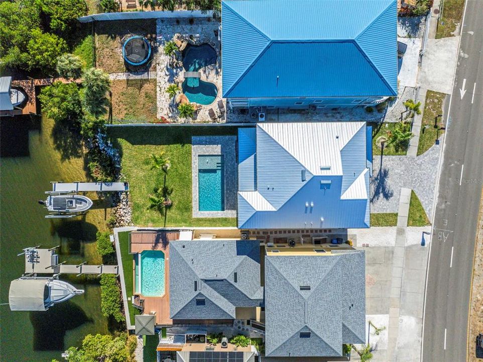 For Sale: $1,850,000 (4 beds, 4 baths, 2888 Square Feet)