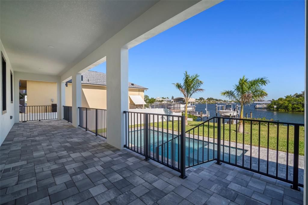 For Sale: $1,850,000 (4 beds, 4 baths, 2888 Square Feet)