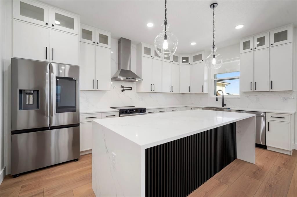 For Sale: $1,850,000 (4 beds, 4 baths, 2888 Square Feet)