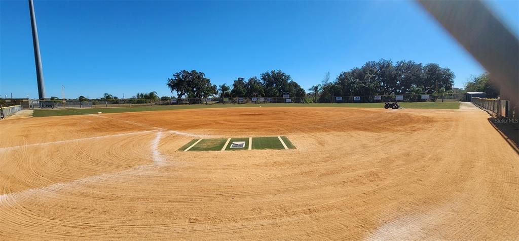 For Sale: $129,900 (2 beds, 2 baths, 1440 Square Feet)