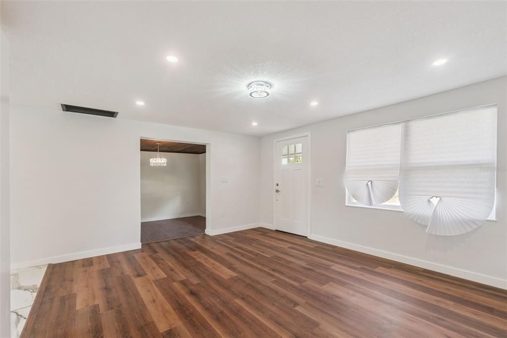 待售: $359,900 (3 贝兹, 2 浴室, 1452 平方英尺)