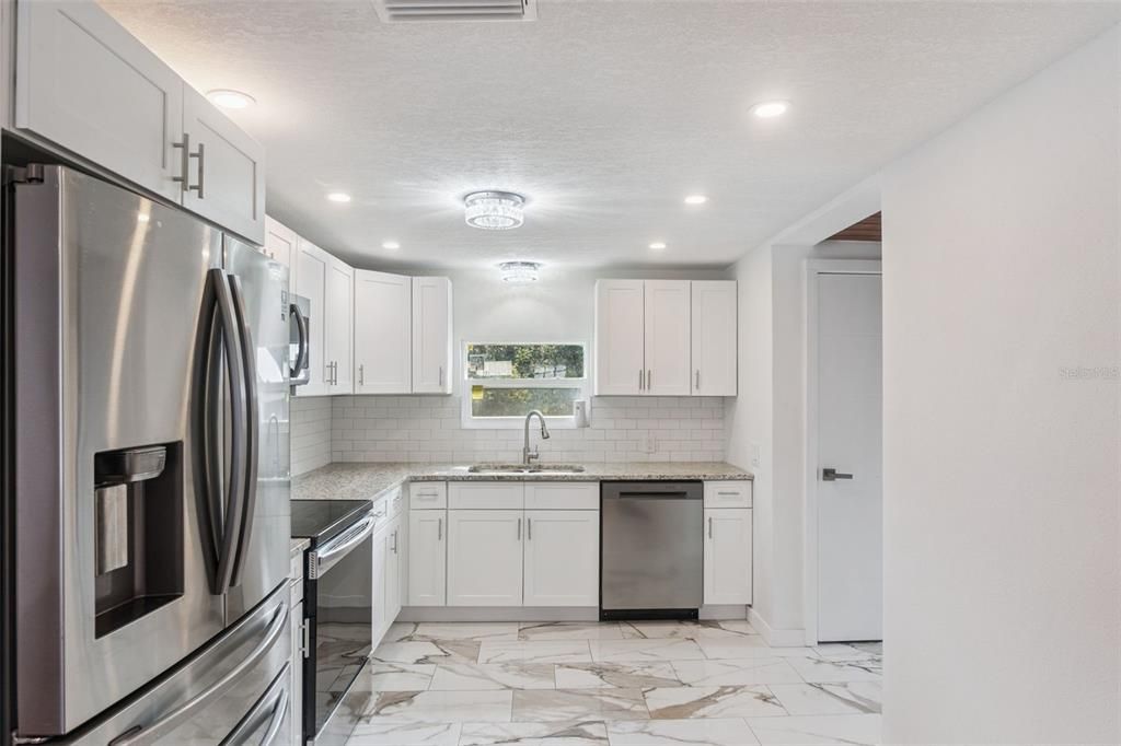 待售: $359,900 (3 贝兹, 2 浴室, 1452 平方英尺)