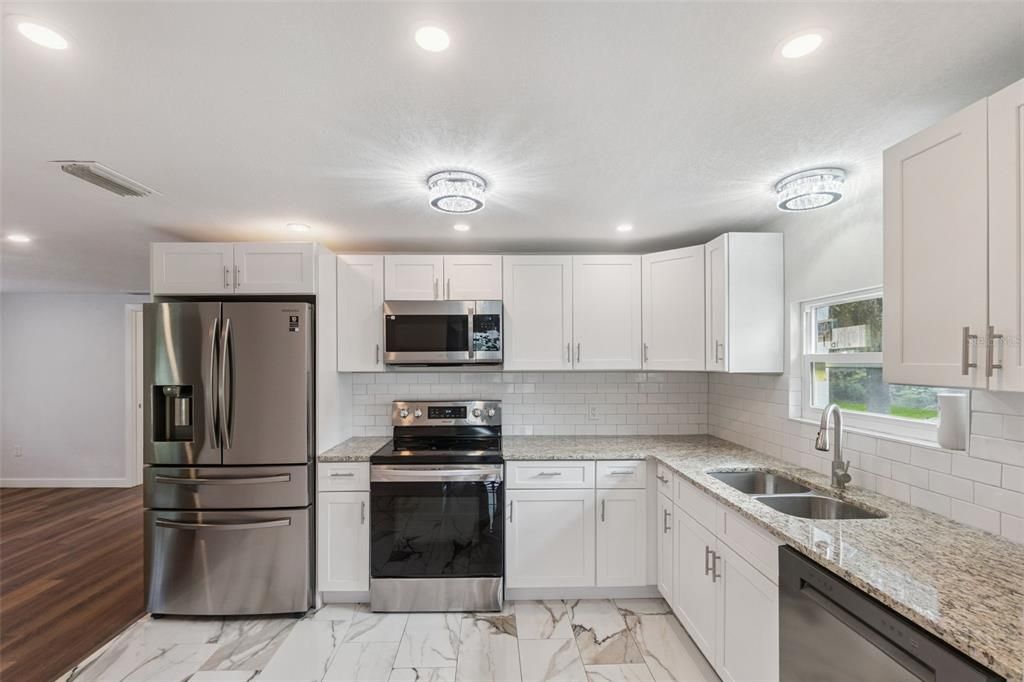 待售: $359,900 (3 贝兹, 2 浴室, 1452 平方英尺)