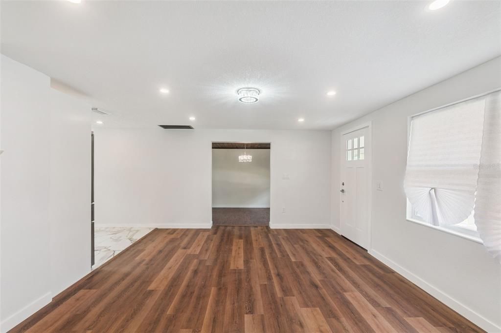 待售: $359,900 (3 贝兹, 2 浴室, 1452 平方英尺)