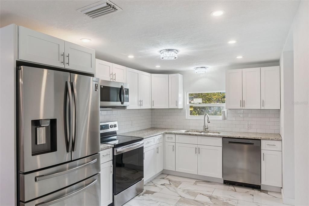 待售: $359,900 (3 贝兹, 2 浴室, 1452 平方英尺)