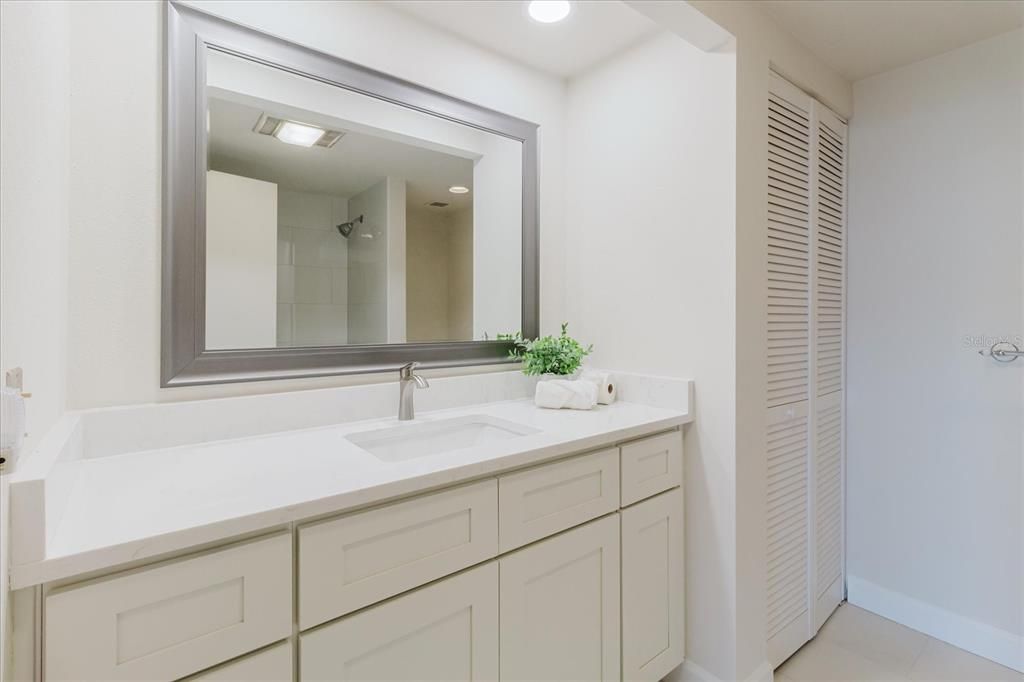 For Sale: $649,900 (2 beds, 2 baths, 1403 Square Feet)