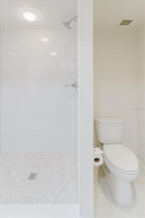 For Sale: $649,900 (2 beds, 2 baths, 1403 Square Feet)