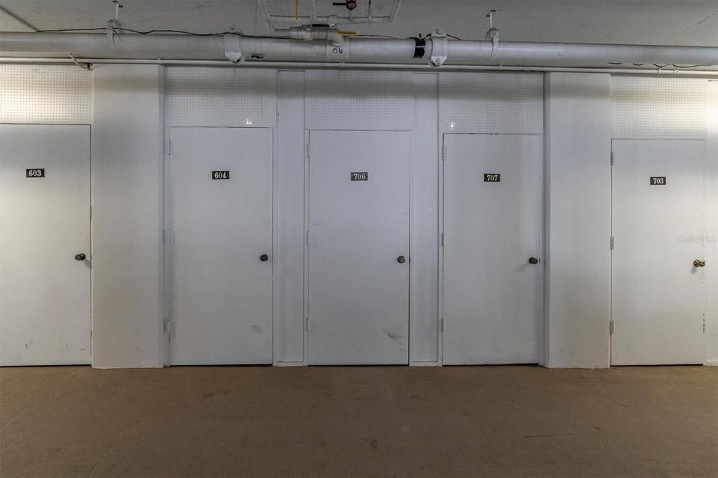 For Sale: $649,900 (2 beds, 2 baths, 1403 Square Feet)