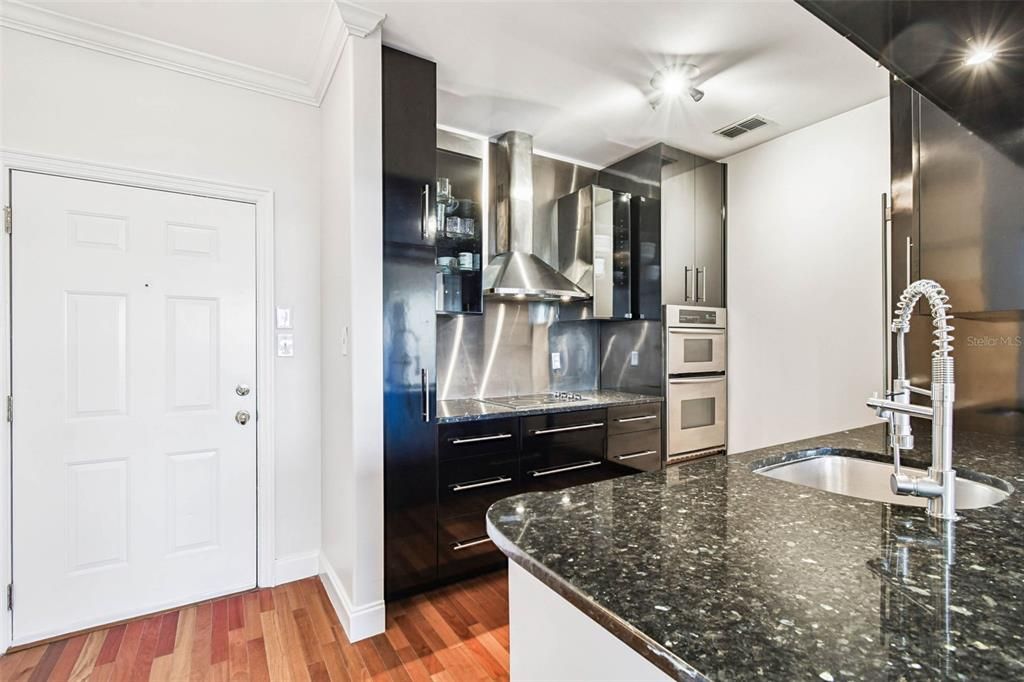 En Venta: $325,000 (2 camas, 2 baños, 968 Pies cuadrados)