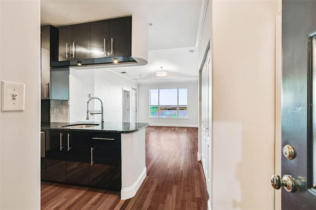 En Venta: $325,000 (2 camas, 2 baños, 968 Pies cuadrados)