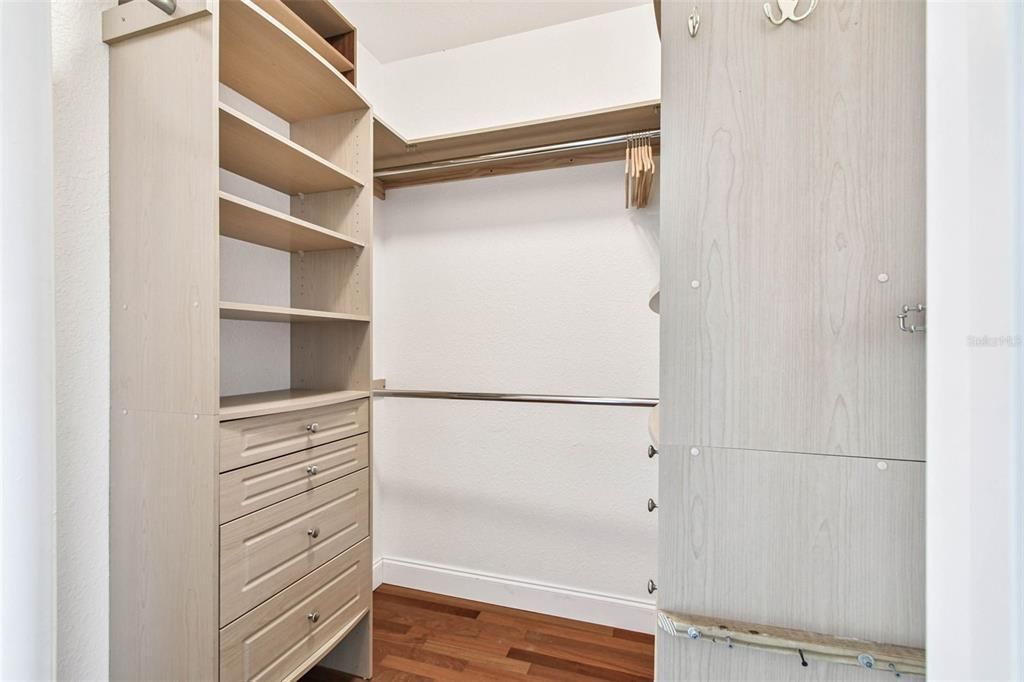 En Venta: $325,000 (2 camas, 2 baños, 968 Pies cuadrados)