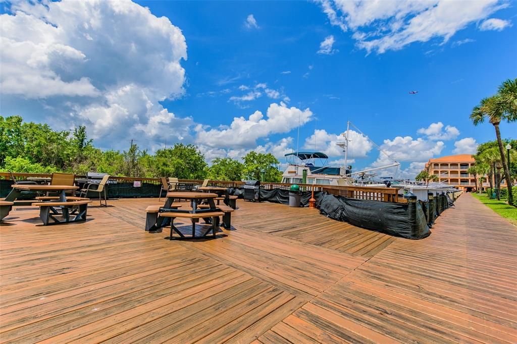 En Venta: $325,000 (2 camas, 2 baños, 968 Pies cuadrados)