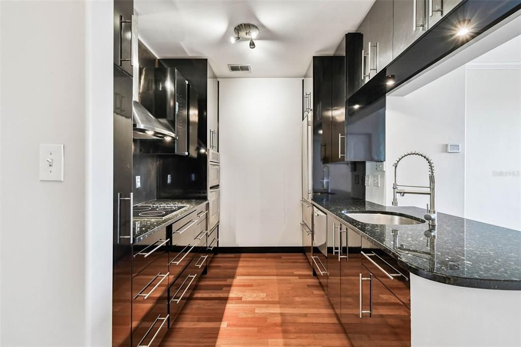 En Venta: $325,000 (2 camas, 2 baños, 968 Pies cuadrados)