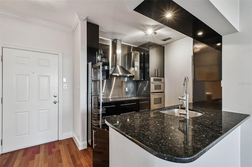 En Venta: $325,000 (2 camas, 2 baños, 968 Pies cuadrados)