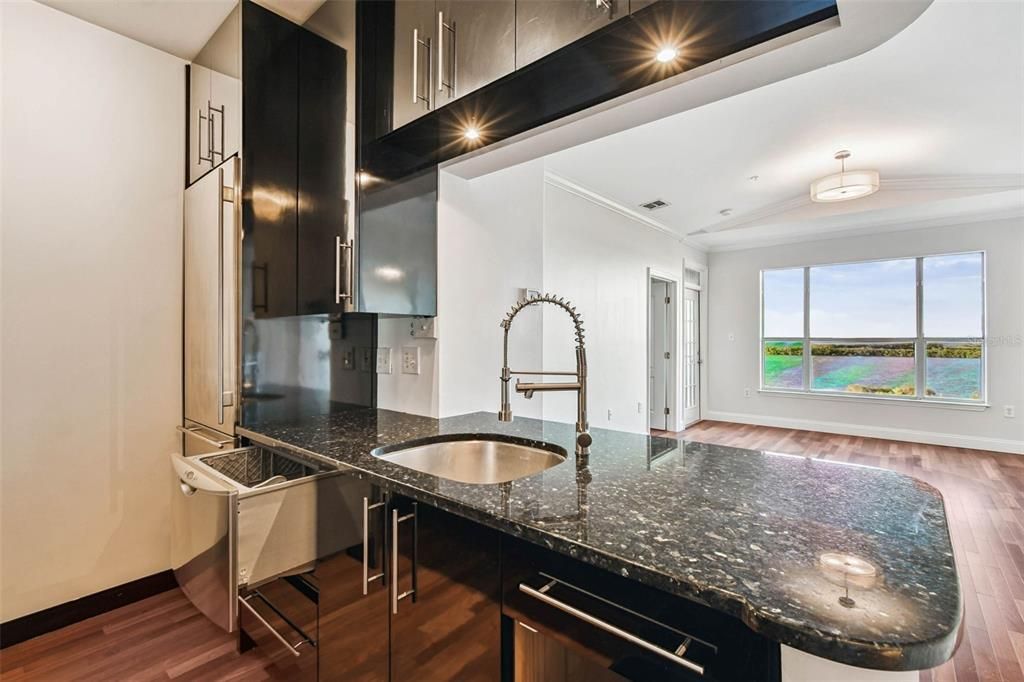 En Venta: $325,000 (2 camas, 2 baños, 968 Pies cuadrados)