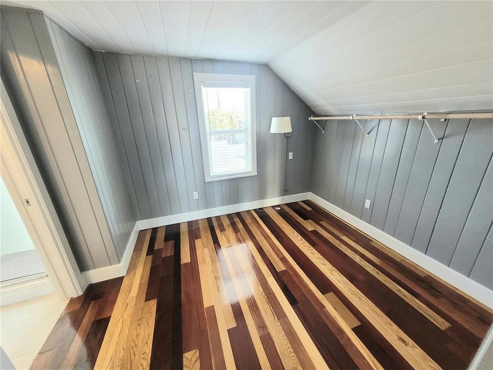 出租: $4,400 (3 贝兹, 2 浴室, 1807 平方英尺)