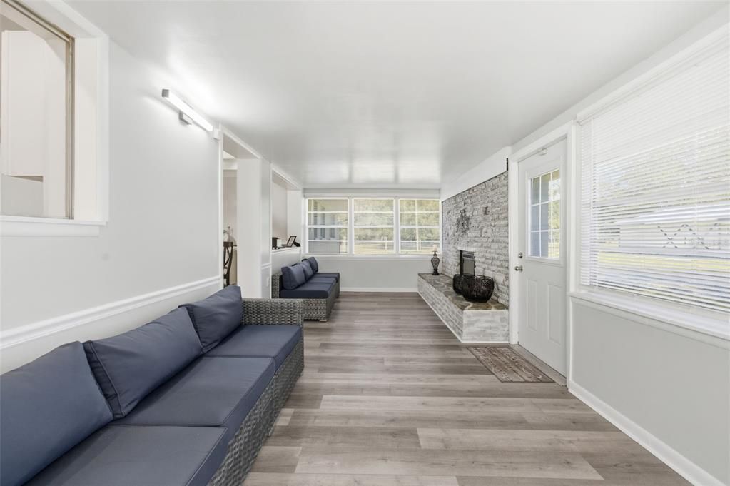 待售: $345,000 (3 贝兹, 2 浴室, 1636 平方英尺)