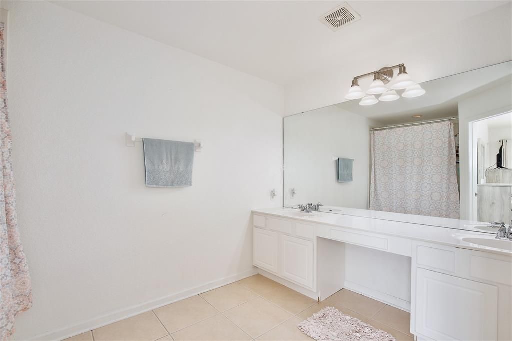 En Venta: $349,999 (3 camas, 2 baños, 1762 Pies cuadrados)