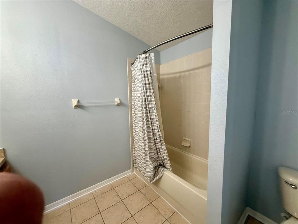 For Rent: $1,900 (2 beds, 2 baths, 1660 Square Feet)