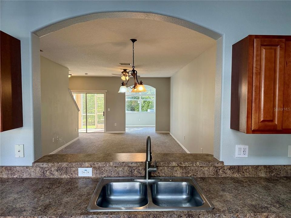 For Rent: $1,900 (2 beds, 2 baths, 1660 Square Feet)