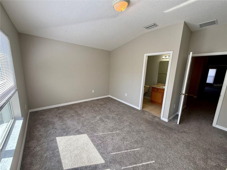 For Rent: $1,900 (2 beds, 2 baths, 1660 Square Feet)