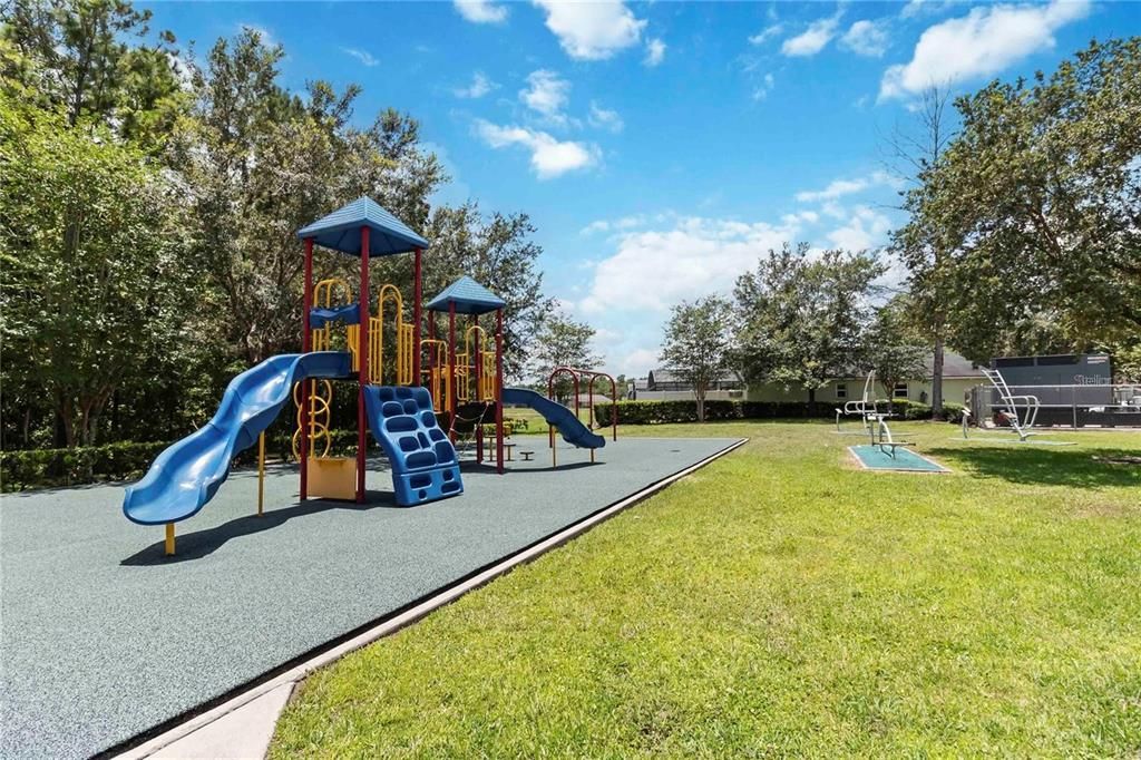 For Rent: $2,800 (5 beds, 3 baths, 1662 Square Feet)