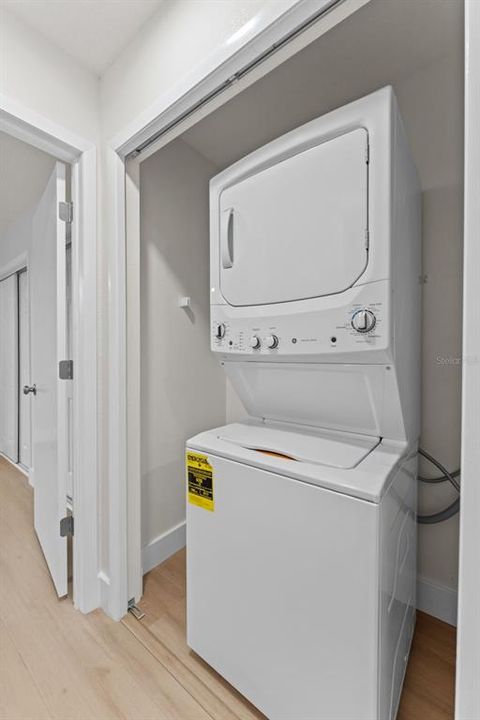 出租: $3,000 (3 贝兹, 2 浴室, 1450 平方英尺)