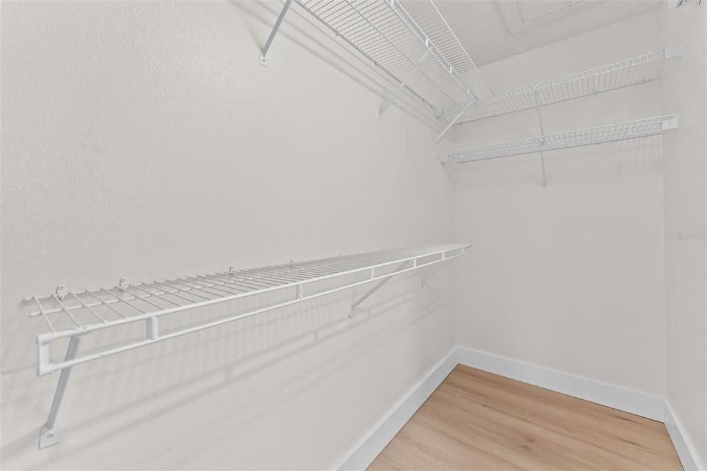 出租: $3,000 (3 贝兹, 2 浴室, 1450 平方英尺)