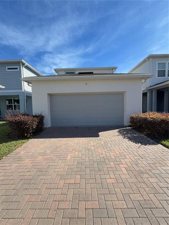 Под контрактом: $2,900 (3 спален, 2 ванн, 1712 Квадратных фут)