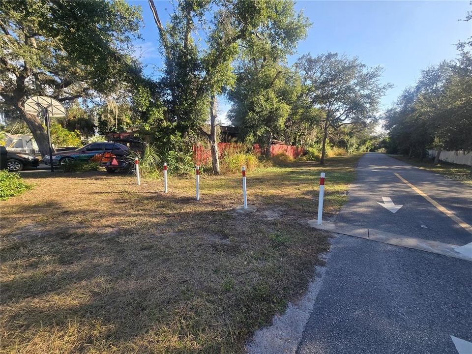 合同活跃: $390,000 (3 贝兹, 2 浴室, 1583 平方英尺)