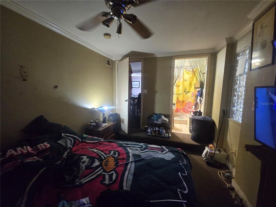 合同活跃: $390,000 (3 贝兹, 2 浴室, 1583 平方英尺)